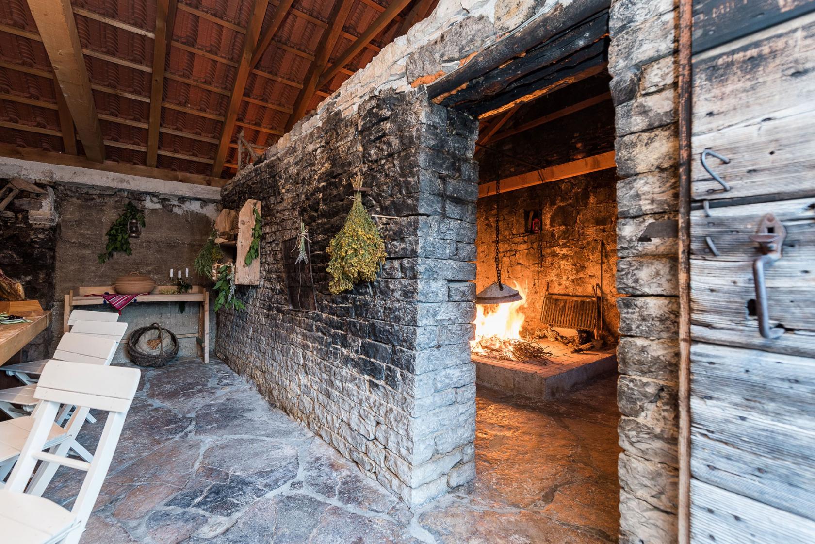 villa, petrovi, dvori, fireplace, rustic, zadar, croatia, www.zadarvillas.com